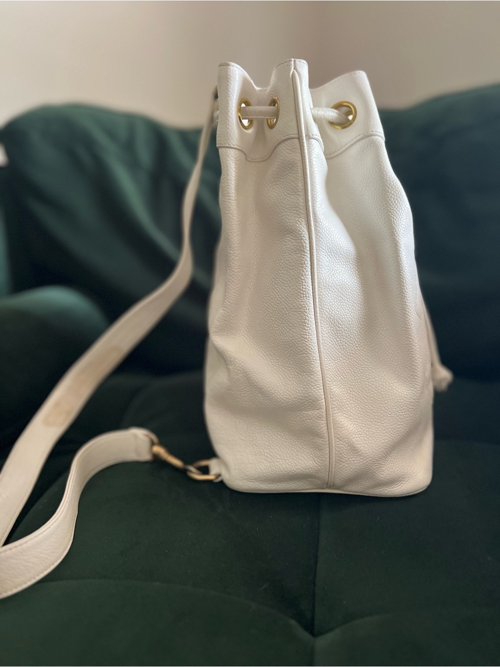 Vintage CHANEL Timeless Drawstring Sling Crossbody Backpack Caviar Medium White - Picture 4 of 15
